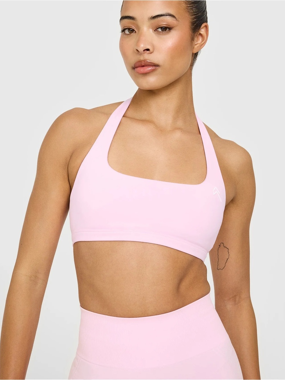 ONER ACTIVE EASYLIFT™ HALTER BRALETTE WITH WHITE LOGO in chalk pink